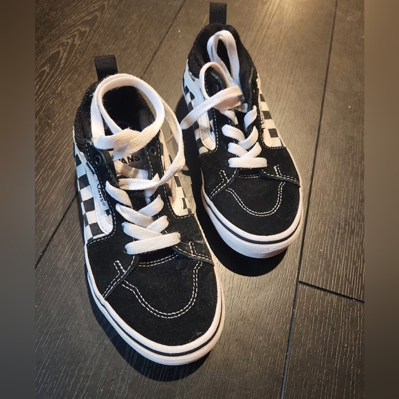 Kids Size 13Vans - Picture 1 of 7